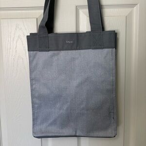 Thirty-One Gray Tote Bag with Minimalist Design